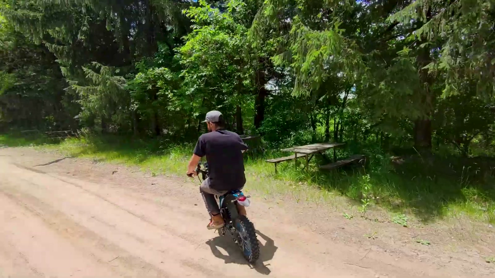 Video still from Zawes S3 5000W Mini Electric Dirt Bike Review: Smooth Power, Smart Display, and a Few Annoying Flaws at 13:36