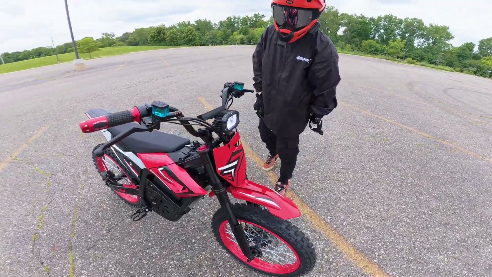 Video still from Ainohot Velox Electric Dirt Bike Review: A Fun, Easy Mini That Rides a Little Bigger at 12:57