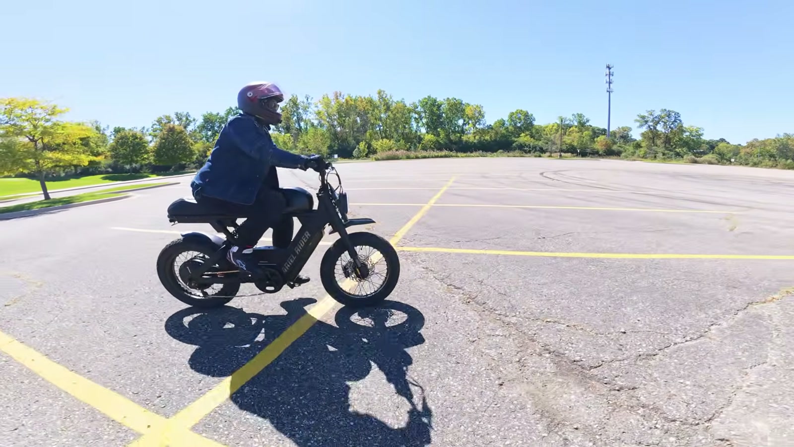 Video still from Ariel Rider Grizzly 72V Review: Fast, Heavy, and Surprisingly Smooth at 15:24