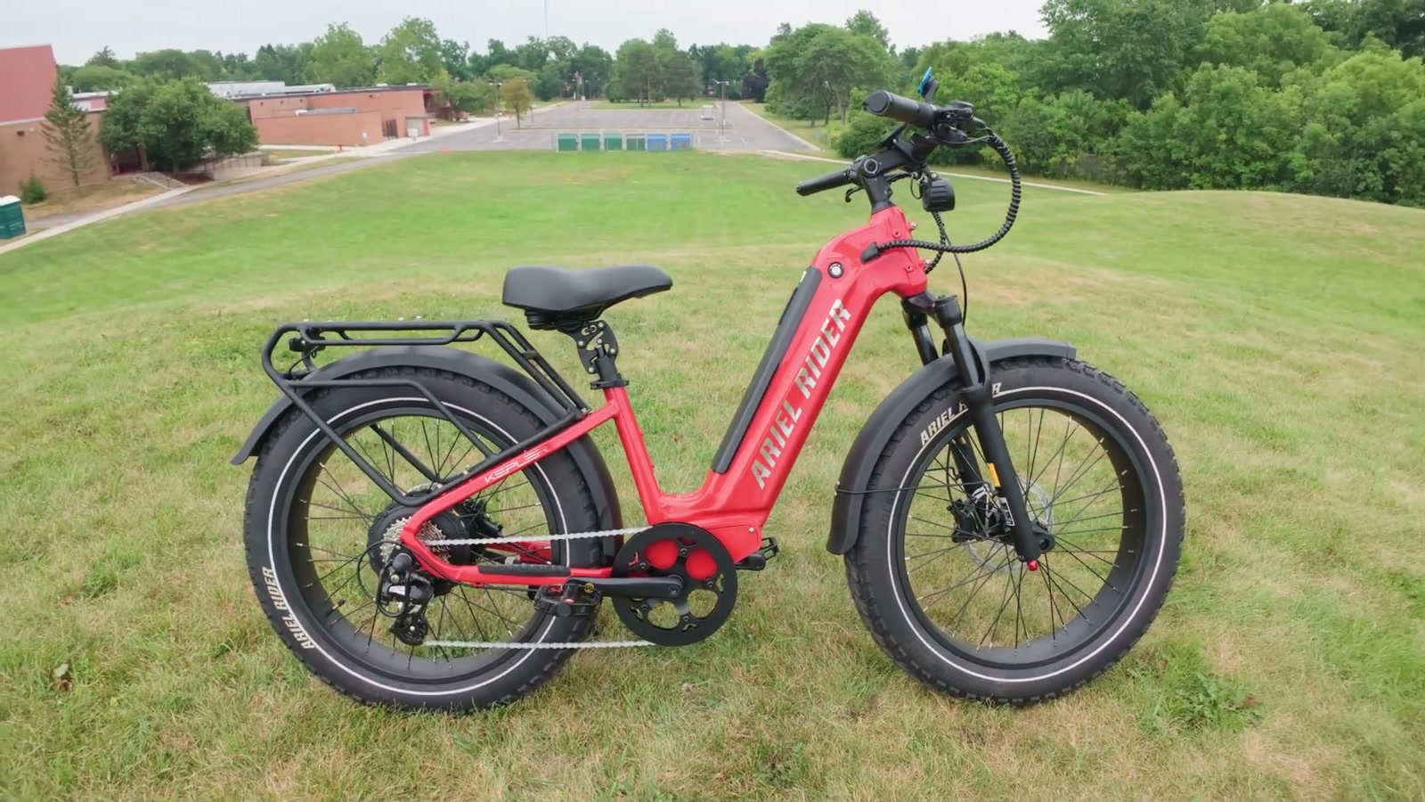 Video still from Ariel Rider Kepler Review: A Seriously Fun All-Terrain eBike (That Prefers Pavement) at 5:18