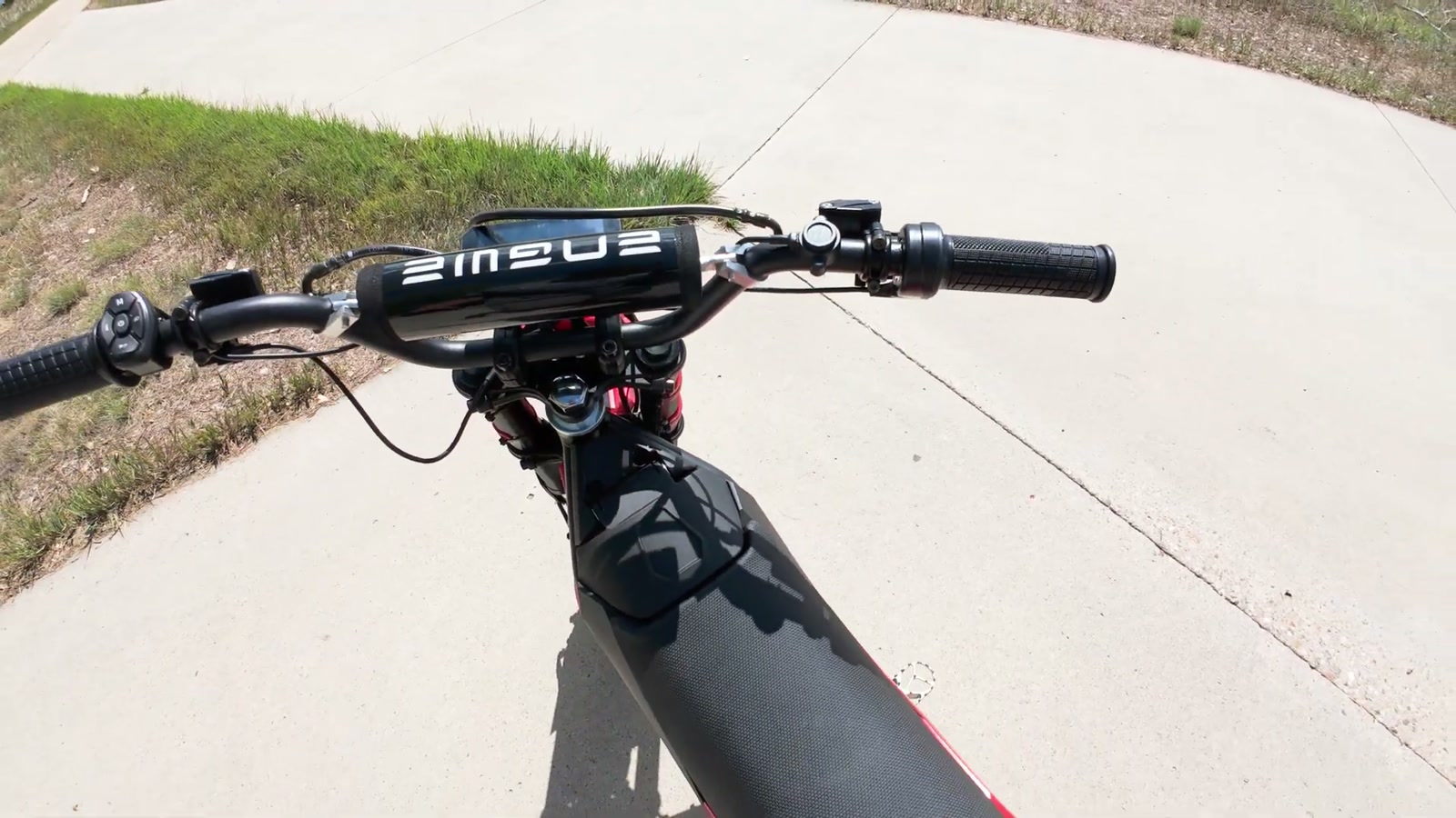 Video still from Engwe Eagle Mini Electric Dirt Bike Review: Smooth Power, Nimble Handling, and a Surprising Top Speed (With a Catch) at 1:24
