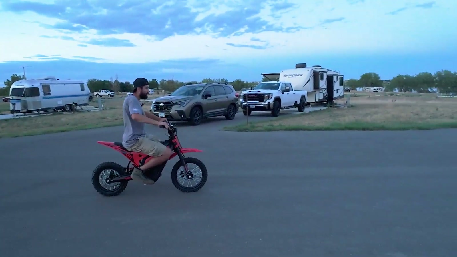 Video still from Engwe Eagle Mini Electric Dirt Bike Review: Smooth Power, Nimble Handling, and a Surprising Top Speed (With a Catch) at 4:18