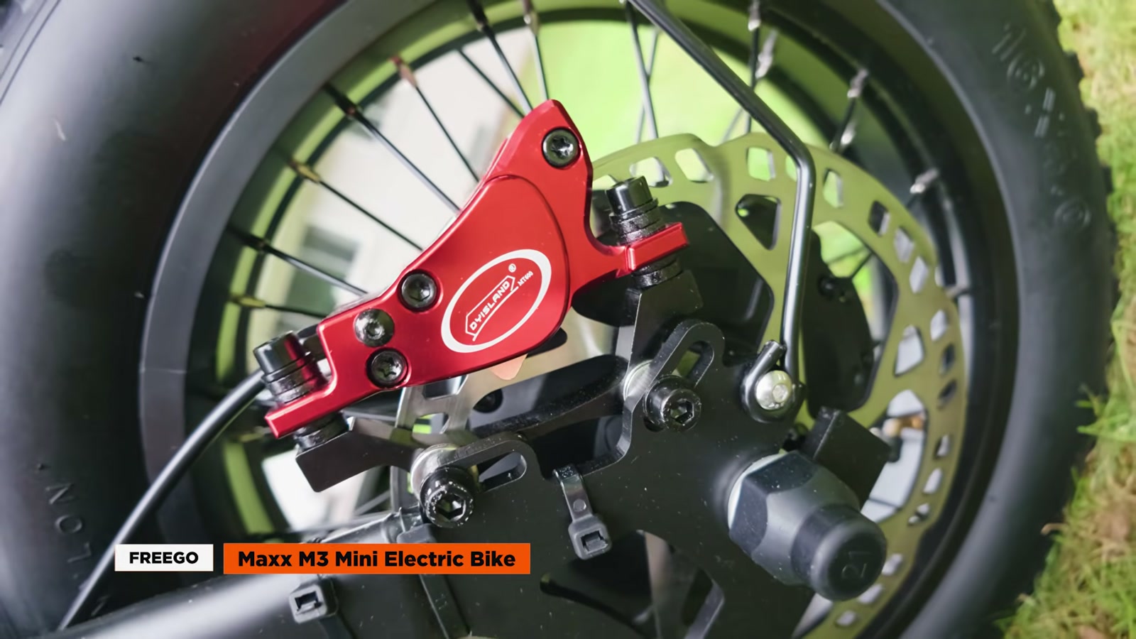 Video still from Freego Maxx M3 Review: A Mini Electric Bike With Surprisingly Big Torque at 10:15