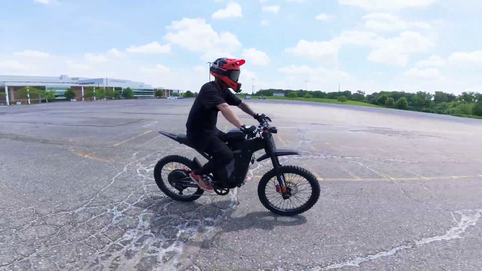 Video still from Freego X3 Pro Review: 72V Hub-Motor Power That Actually Feels Refined (and Fast) at 7:24