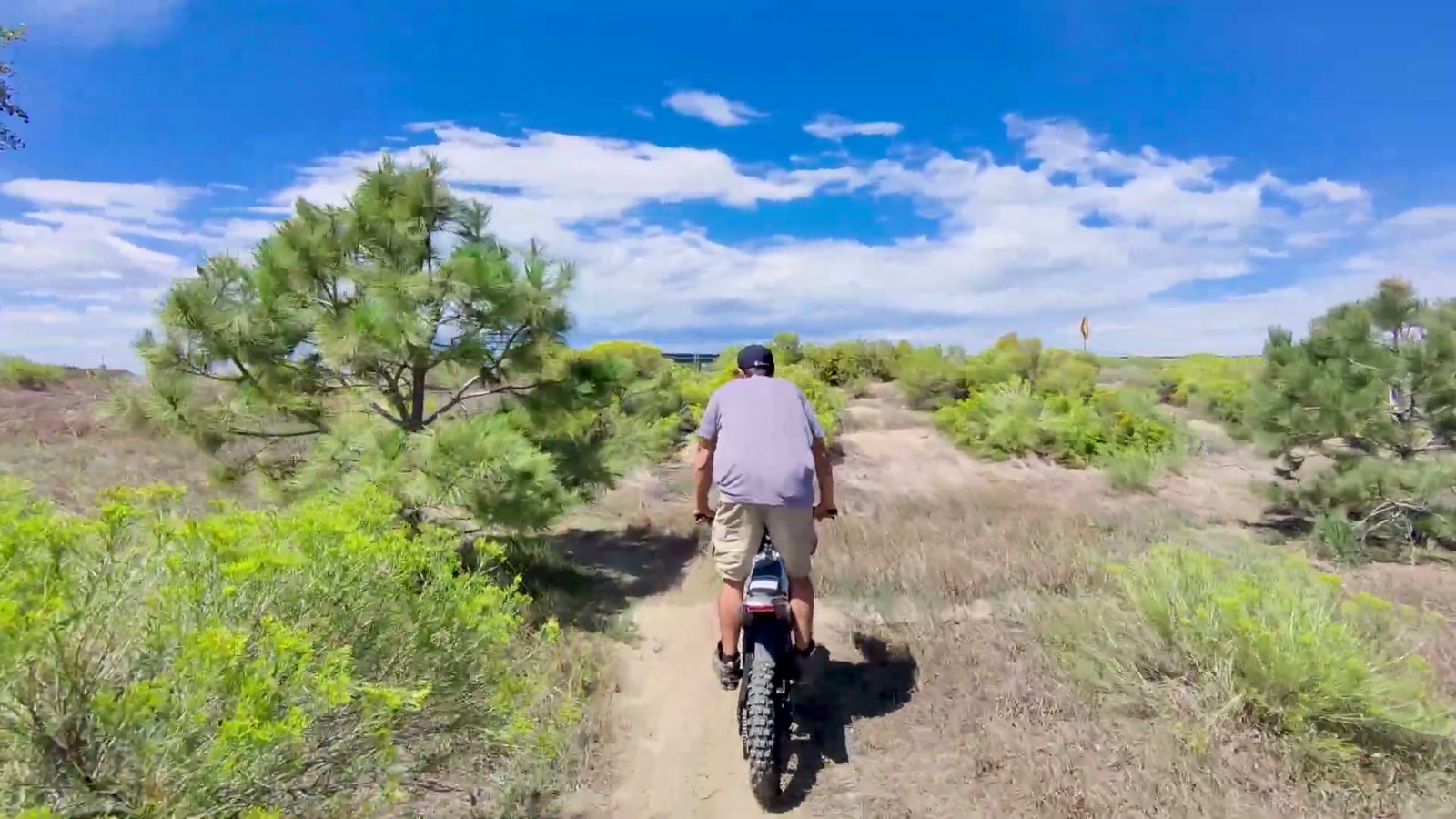 Video still from Sykeruns X7 Electric Dirt Bike Review: A Smooth, 45 MPH Mini Ripper That's Built Right at 6:17