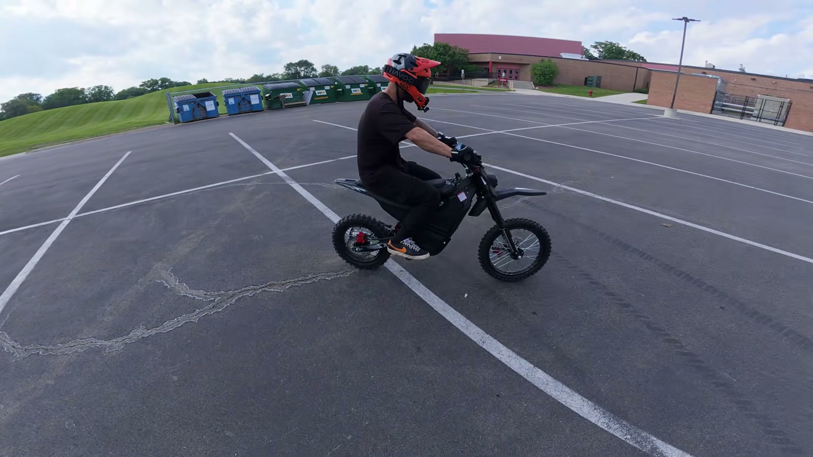 Video still from Victrip R7 Mini Electric Dirt Bike Review: 60V Makes This Little Rip-Ready at 3:48